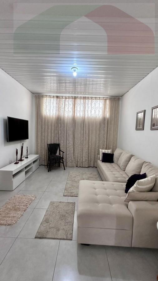 CASA, 3 qtos, 455 m².