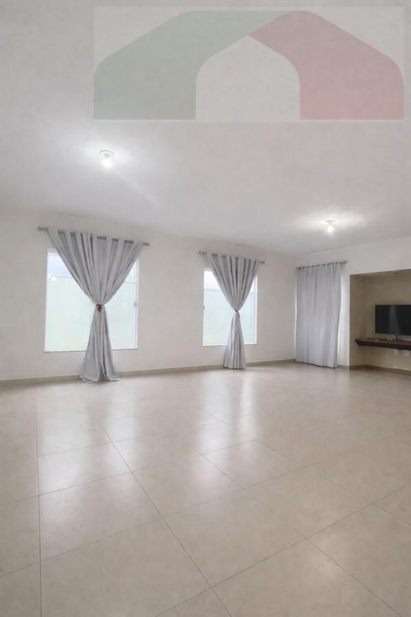 CASA, 3 qtos (1 st), 360 m².